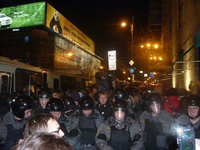 LIVE. Триумфальная площадь, 31 января 2011 года. Аресты, побои. ВИДЕО