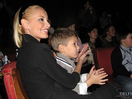 "Мисс Украина" тайно родила Денису Бассу сына