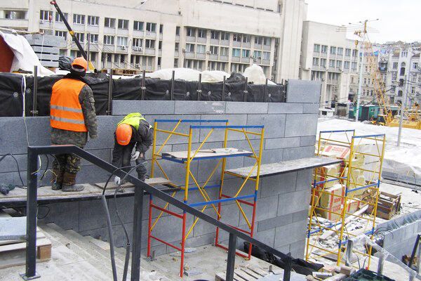 Над "Олімпійським" піднімуть дах