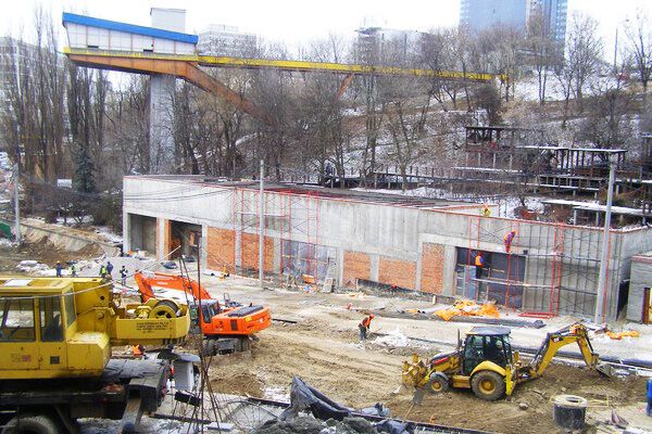 Над "Олимпийским" поднимут крышу