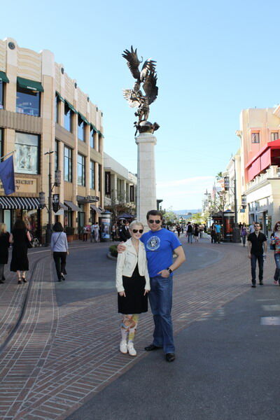 Мика Ньютон кооперируется с Мерайей Кэрри