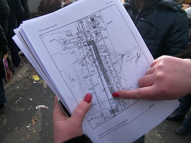 LIVE. Черновецкий в городе! Первым делом начал сносить православные киоски. ВИДЕО