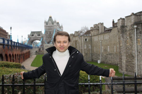 Мика Ньютон кооперируется с Мерайей Кэрри