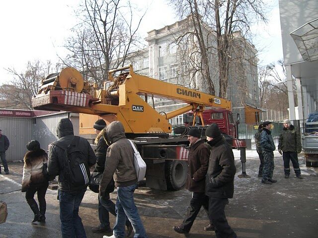LIVE. Черновецкий в городе! Первым делом начал сносить православные киоски. ВИДЕО