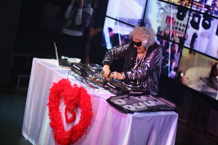 Самая старая диджей мира развлекла киевлян