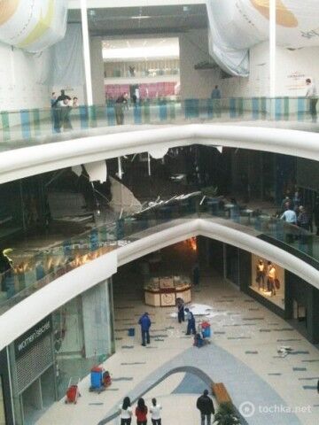 В торговом комплексе Киева обвалился потолок