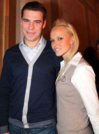 Супруга Дюжева выглядит так, будто начала лысеть 