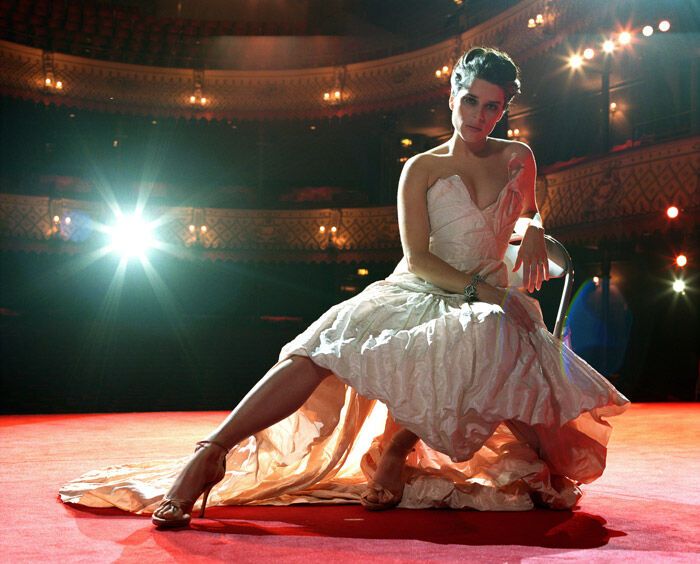 Звезда «Крика» Нив Кэмпбелл: терминатор с розой