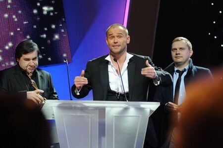 Ален Делон раздал награды на "Телезвезде"