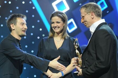 Ален Делон раздал награды на "Телезвезде"