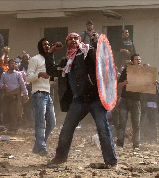 Захисні засоби демонстрантів у Каїрі