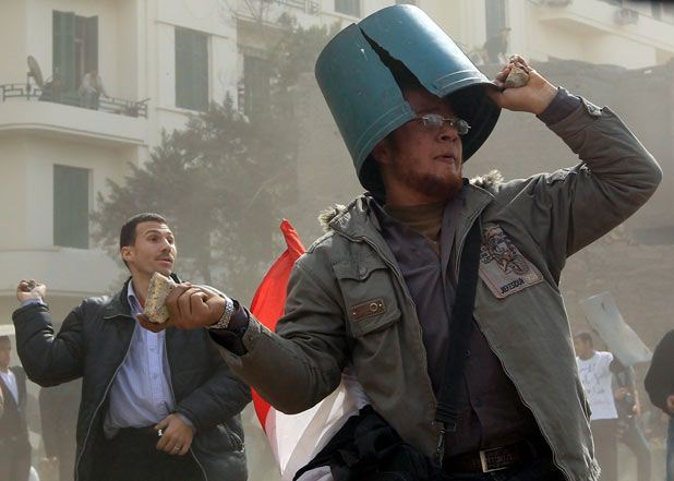 Захисні засоби демонстрантів у Каїрі