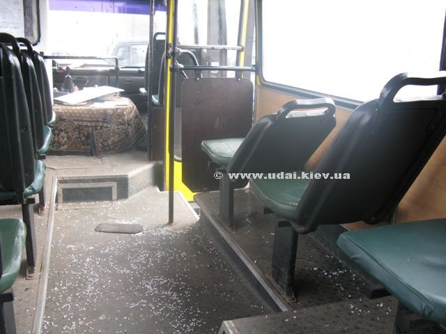 В Киеве две маршрутки с пассажирами попали в ДТП, есть пострадавшие. ФОТО