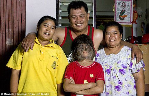 Супатра САСУПФАН и её семья