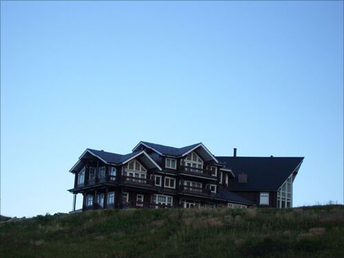 Опубліковані фото гірськолижного "палацу Путіна"