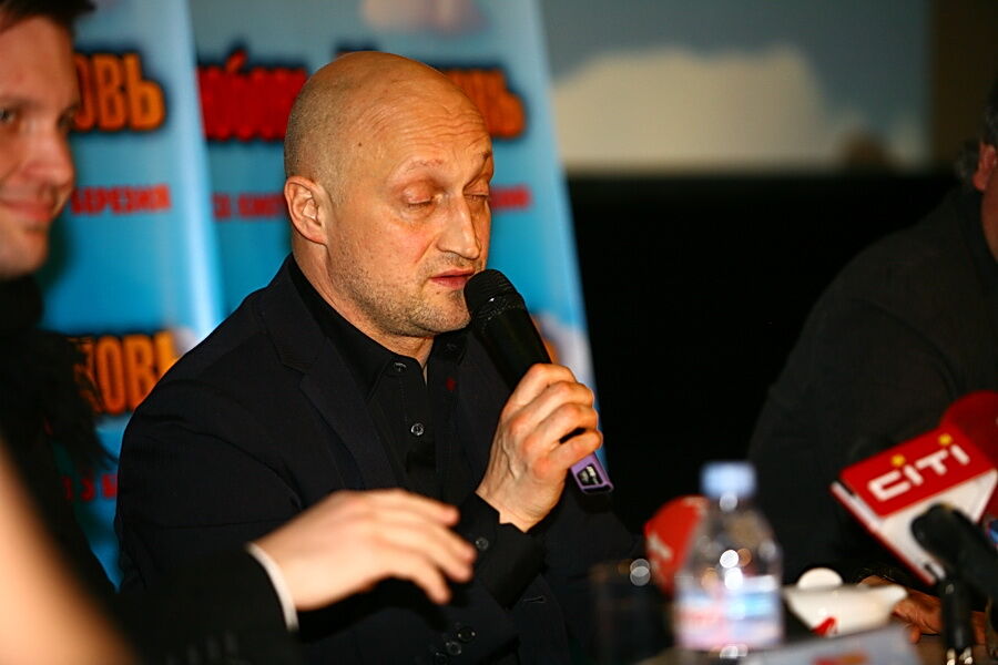 Гоша Куценко привез в Киев 3 кг «моркови»