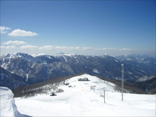 Опубліковані фото гірськолижного "палацу Путіна"