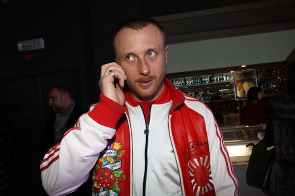 Примитив "Служебного романа. Наше время"