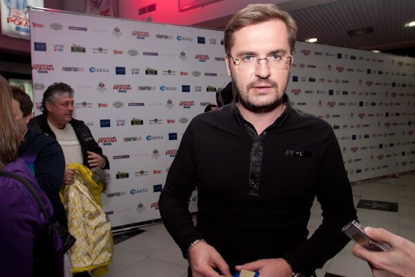 Примитив "Служебного романа. Наше время"