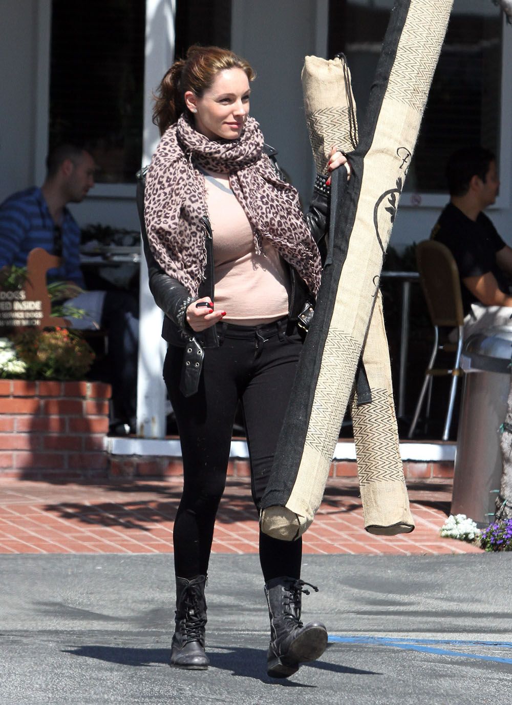 Секс-бомба Келли Брук растолстела не по-детски