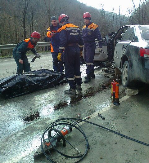 Из-за булыжника на дороге, погиб водитель Hyundai Sonata