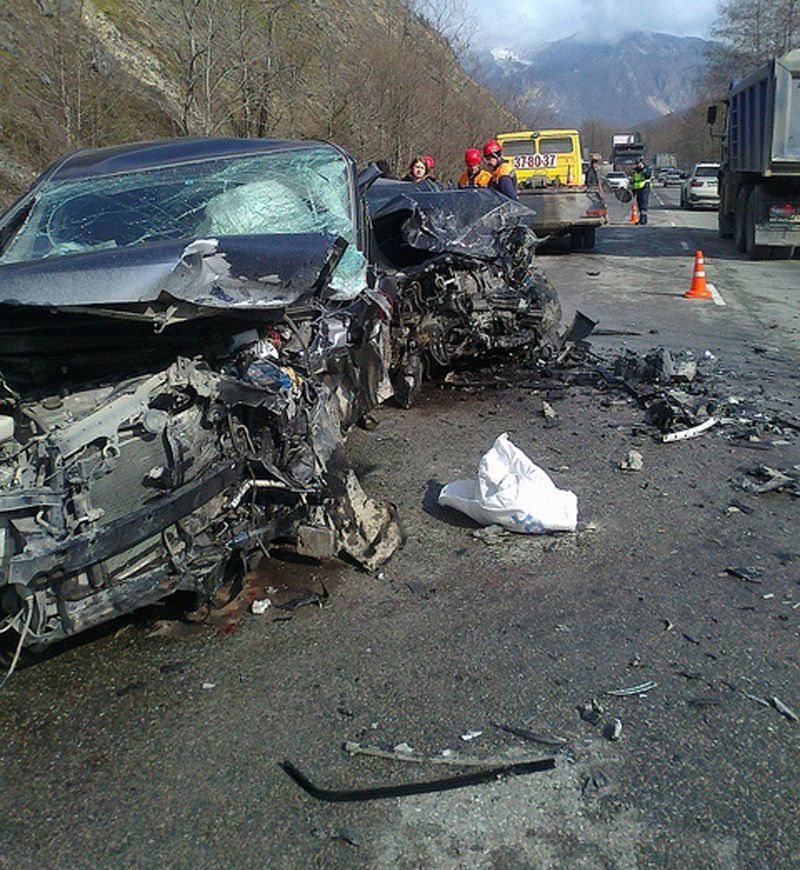 Из-за булыжника на дороге, погиб водитель Hyundai Sonata