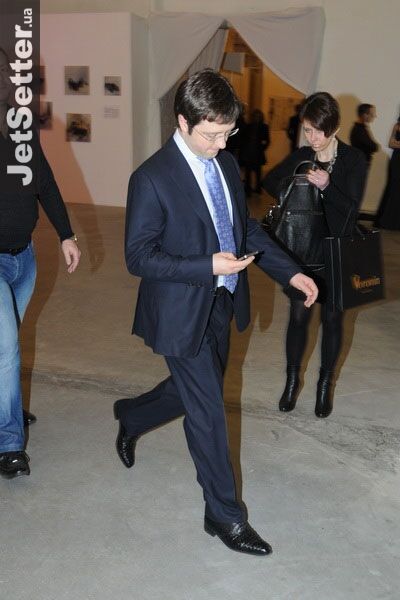 Сестры Джарты не отказывают себе в дорогих вещах