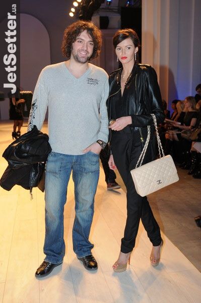 Сестры Джарты не отказывают себе в дорогих вещах