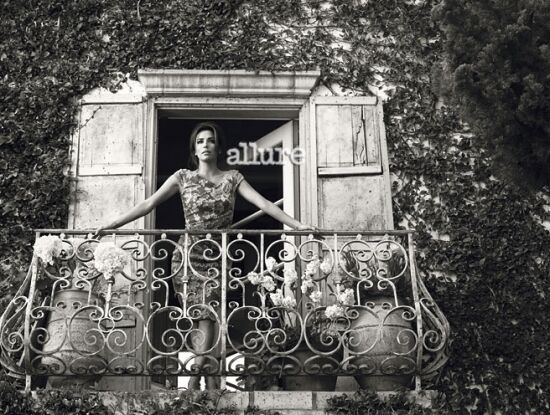 Ева Лонгория позирует для глянца после развода