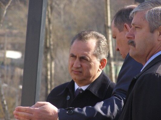 Як Янукович на стадіон дивився