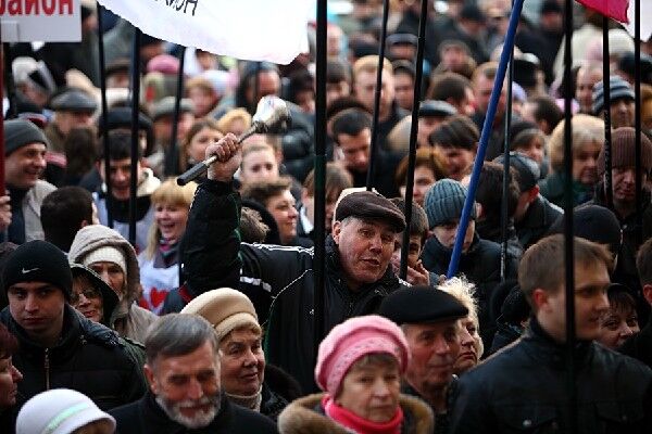 Коммунальные тарифы вывели людей на "майдан"
