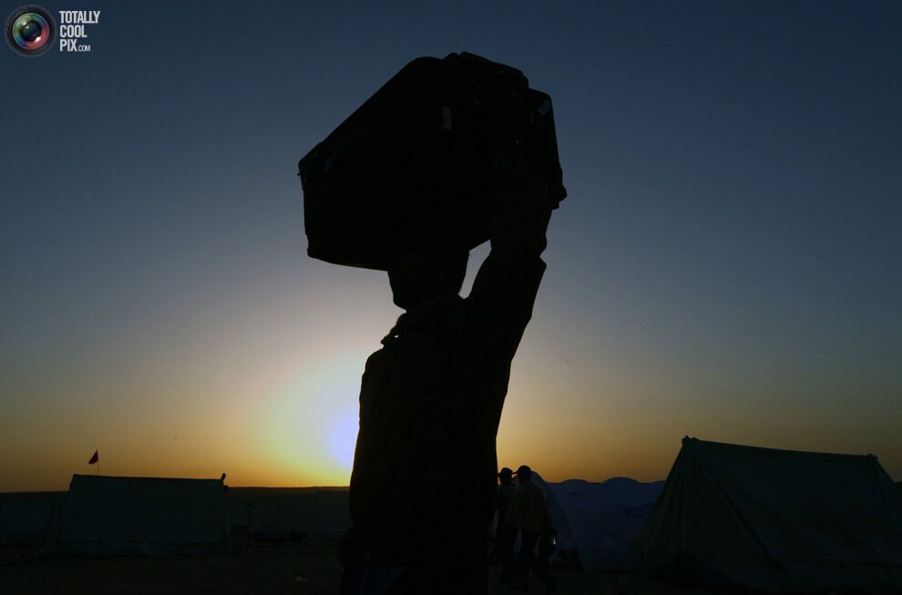 Беженцы из Ливии пребывают в плачевном положении