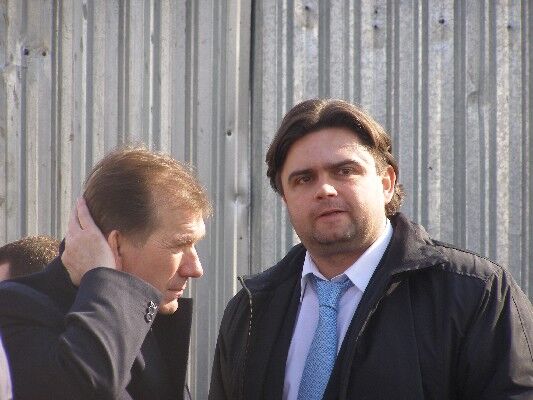 Як Янукович на стадіон дивився