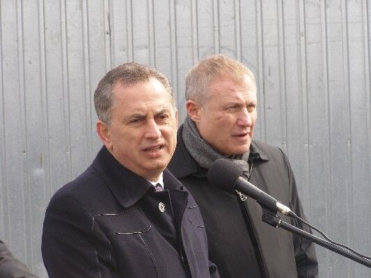 Як Янукович на стадіон дивився