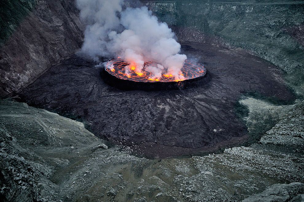 Кратер вулкана Ньирагонго – путешествие к центру Земли