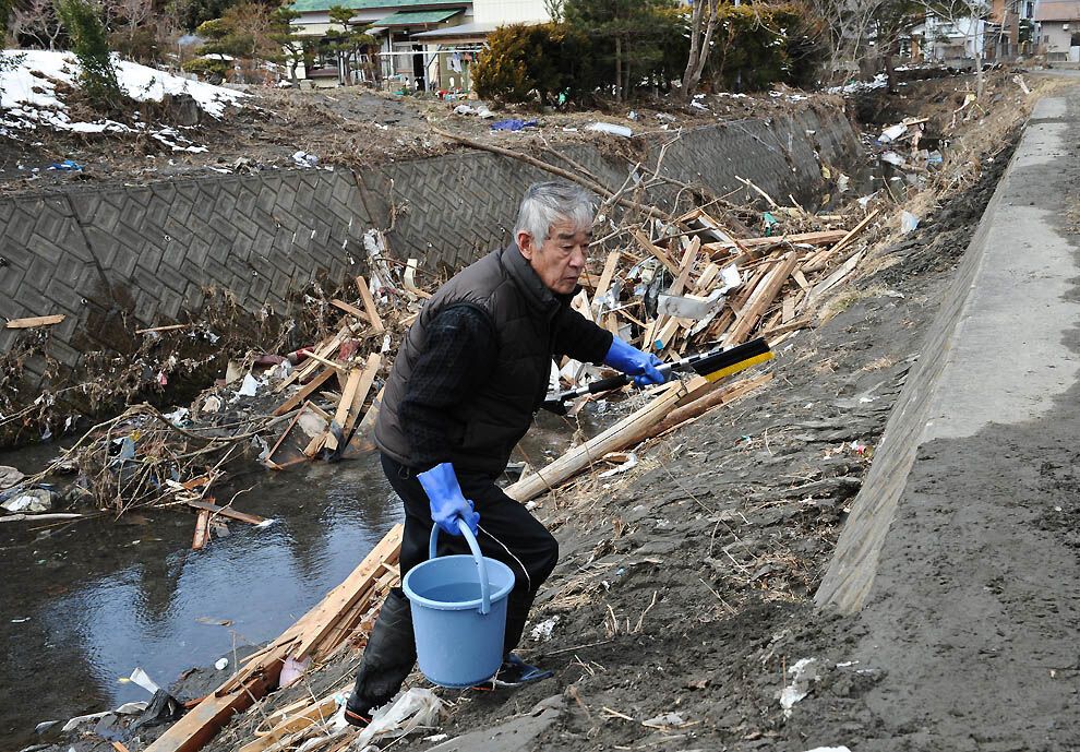 Япония: через неделю после землетрясения