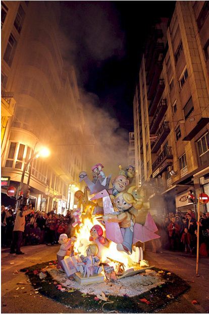 Фестиваль Фаллас в Валенсии, Испания