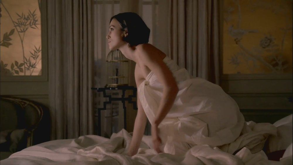 Кира Найтли топлесс в новой рекламе Chanel