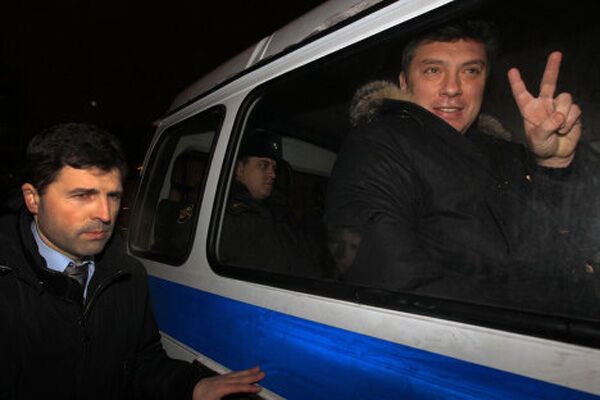 Немцов: в России обязательно начнутся бунты.Ч.2