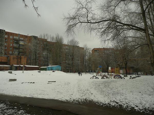 В Донецке весну сменила настоящая зима. Фото