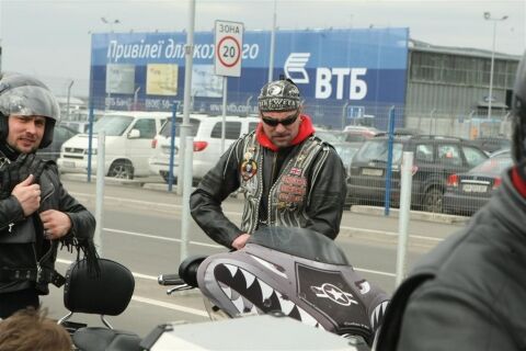 Зять Тимошенко встретил Deep Purple водкой с перцем! Фото