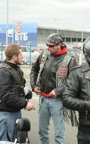 Зять Тимошенко встретил Deep Purple водкой с перцем! Фото