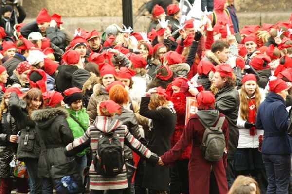 Песня Mad Heads XL подняла дух японцам. Фото