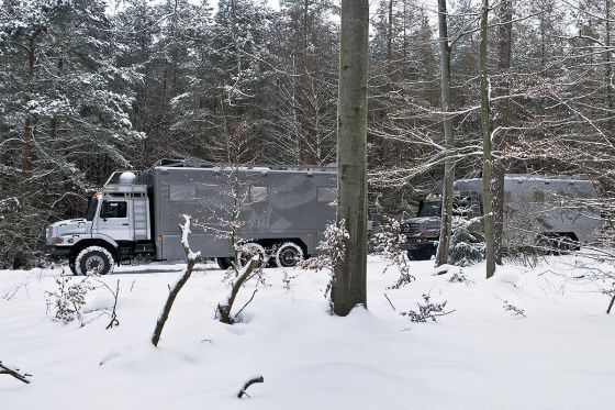 Mercedes приготовил два люксовых Zetros для монгольских бизнесменов