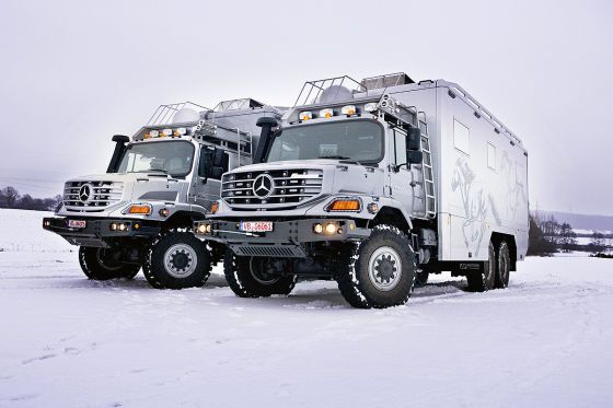 Mercedes приготовил два люксовых Zetros для монгольских бизнесменов