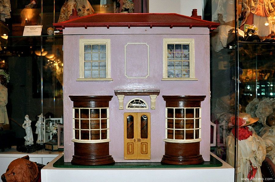 Музей унікальних ляльок