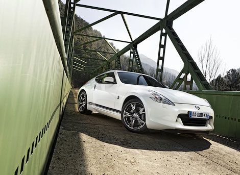 Nissan представила модернизированное купе 370Z GT Edition