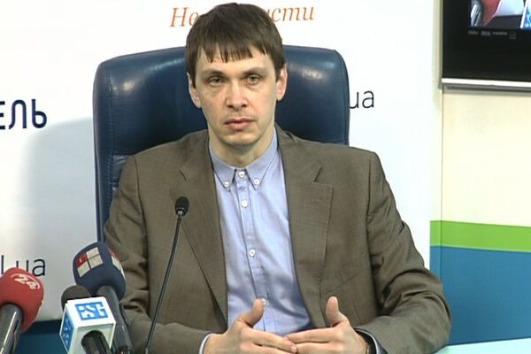 Довгий сядет первым, Черновецкий - вторым