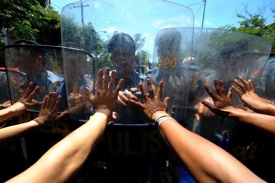 Картина дня: 27 апреля в фотографиях