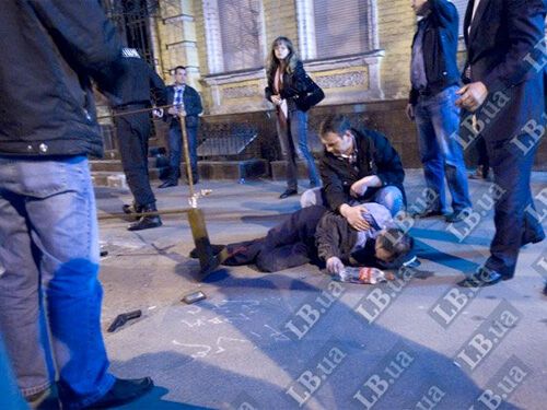 В Киеве милиционер пытался ограбить пункт обмена валют